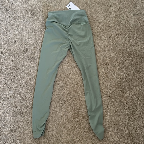 NWT Gymshark x Whitney Simmons Whitney Rib waist leggings - moss green sz small - Picture 3 of 6